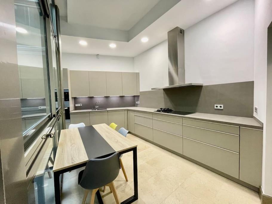 Fdez Amazing House By Cathedral And Giralda With Private Pool Villa Seville Exterior photo